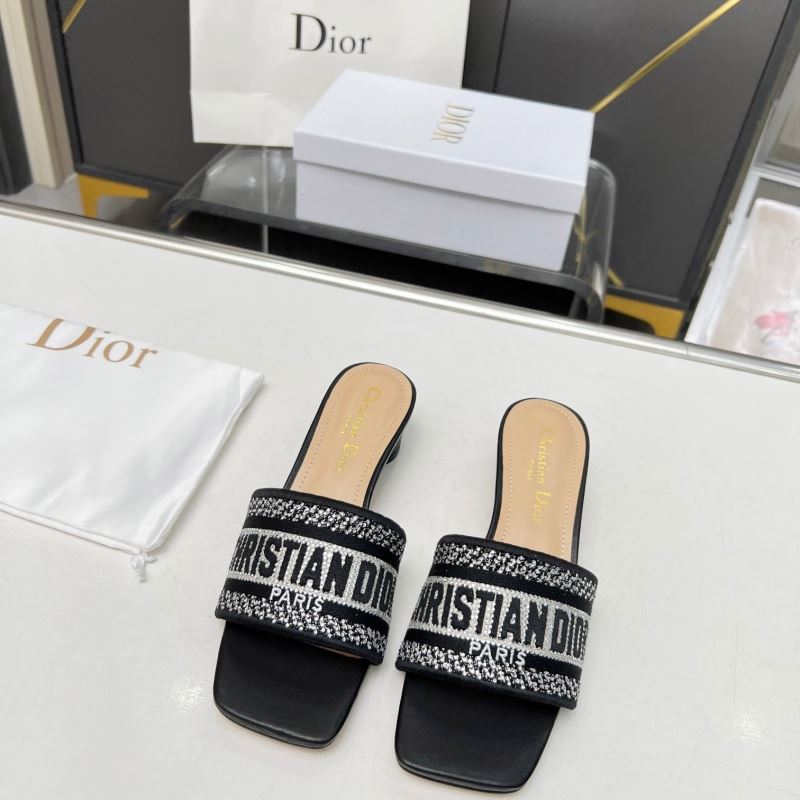 ch**an D*or slippers